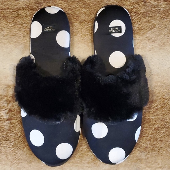 Victoria's Secret Satin Slippers  Size L/G (9-10) - Picture 5 of 5